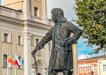 Pomnik króla Stanisława Leszczyńskiego - Rynek, Leszno