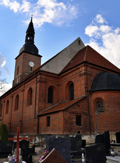 KOŚCIÓŁ POD WEZWANIEM ŚW. JAKUBA WIĘKSZEGO APOSTOŁA w ŚWIĘCIECHOWIE