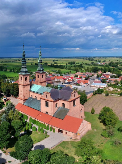 KOŚCIÓŁ ŚW. JANA CHRZCICIELA W PRZEMĘCIE